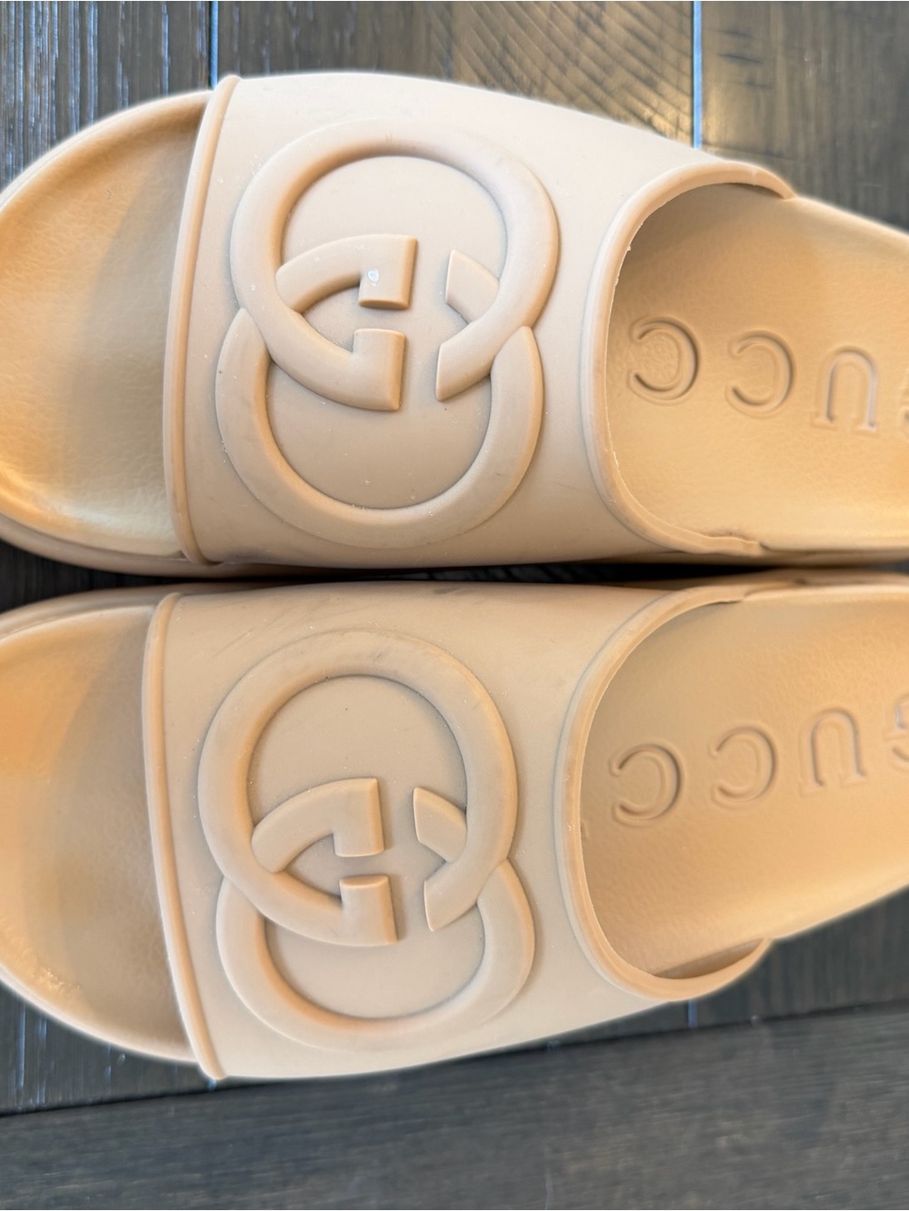 Gucci Women's Slide Sandals in Nude Beige with Interlocking G